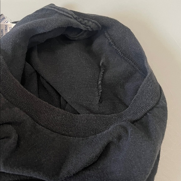 Yes 2002 Tour Graphic TShirt Black Size Large * Flaw - Picture 7 of 7